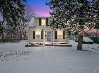 7051 Inkster Rd, Garden City, MI 48135