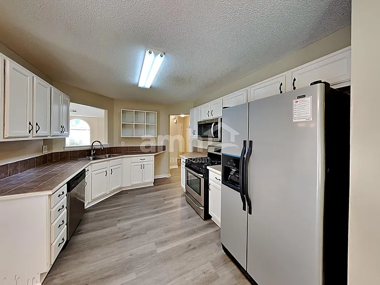 3150 Peartree Dr NW — Photo 3