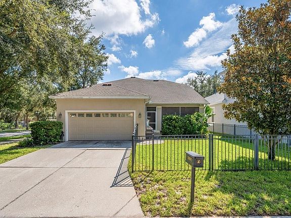 3rd image of 5929 FISHHAWK CROSSING BOULEVARD