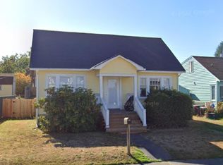 110 W 11th St, Port Angeles, WA 98362