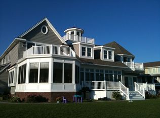 464 W Shore Dr, Brigantine, NJ 08203