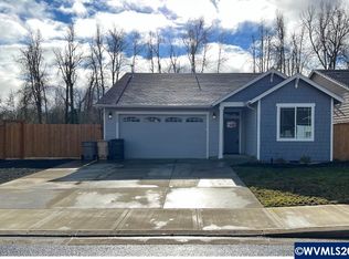 1589 SW Hazel St, Dallas, OR 97338