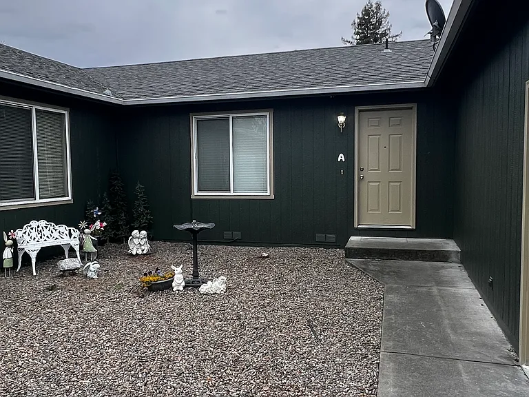 1232 W Harbeck Rd #A — Photo 3