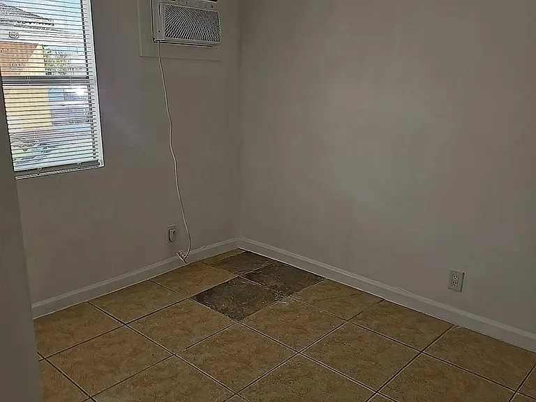 513 Princess Brittany Ct #D — Photo 13