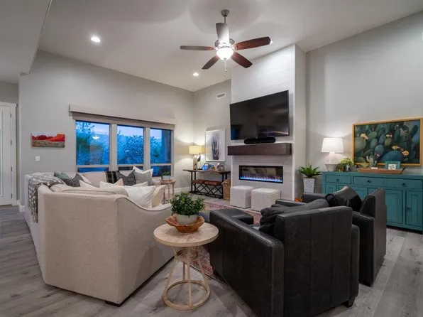 3227 S Hideaway Pl, Hurricane, UT 84737