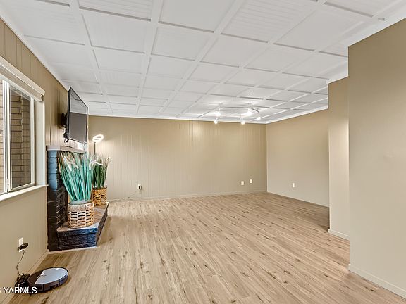 2nd image of 100 N 56th Ave APT 7