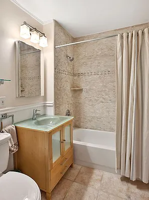 Sold by CityView Real Estate Inc. | media 14