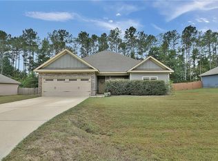 9 Fast Ln, Seale, AL 36875