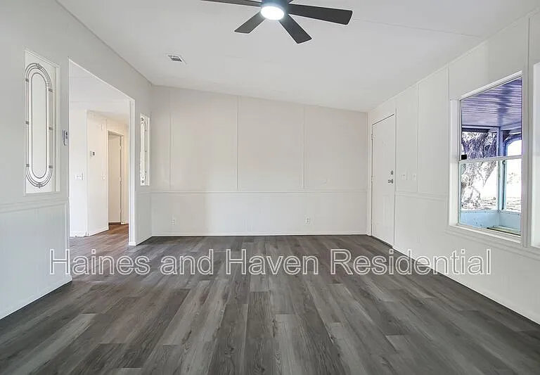 322 Clearwater Lake Dr — Photo 12