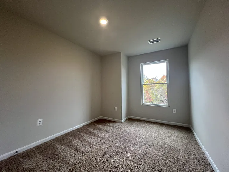 8157 Bartholomew Ct — Photo 9