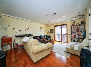 2707 23rd Ave APT 3, Astoria, NY 11105