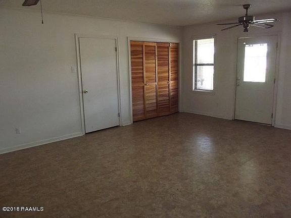 5th image of 400 Teche Dr