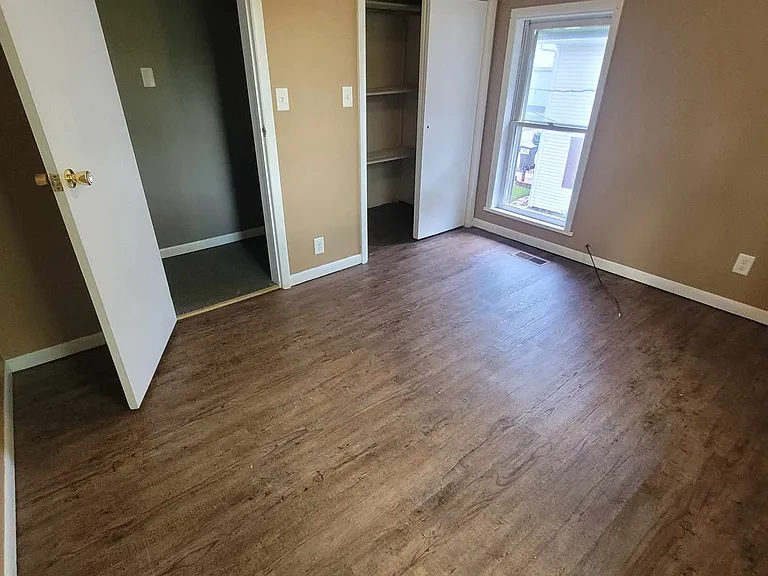 106 Hurd Ave — Photo 11
