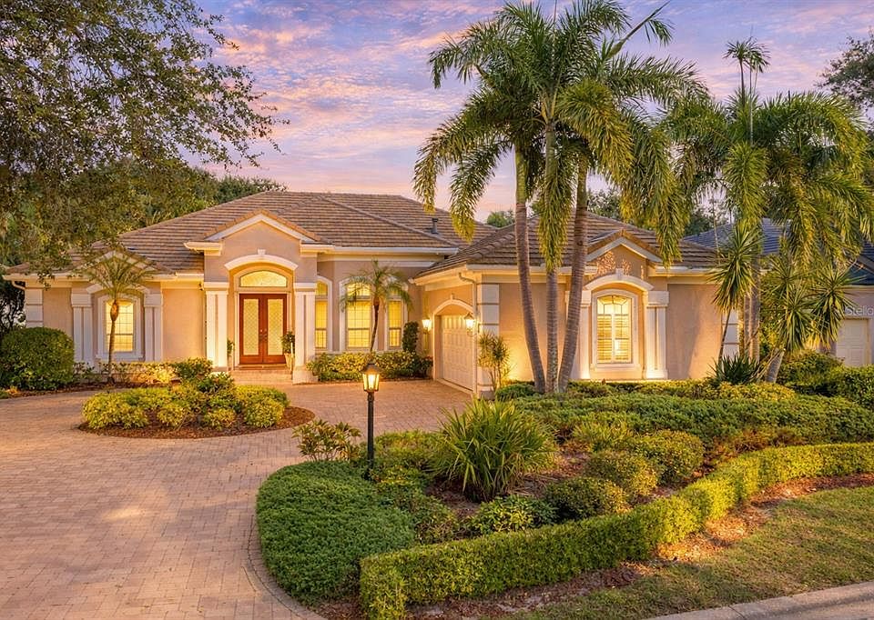 1st image of 8125 COLLINGWOOD COURT