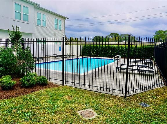 5th image of 505 Lake Ave APT 9