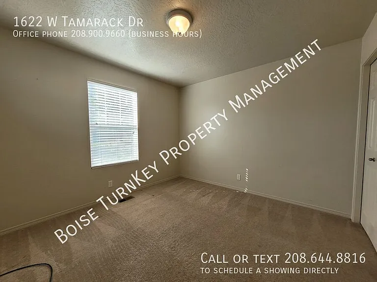 1622 W Tamarack Dr — Photo 6
