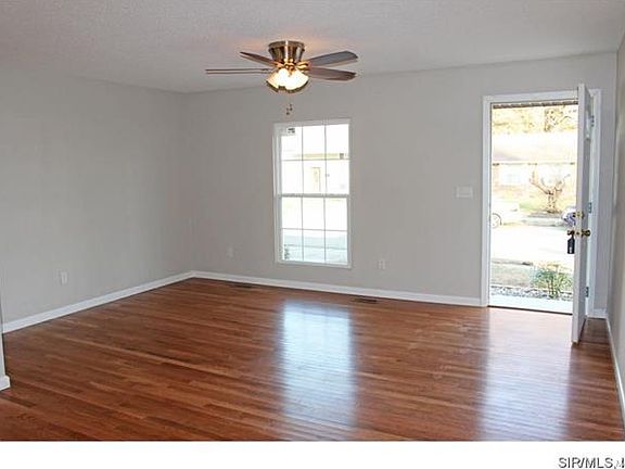 4th image of 19 Wilson Park Dr
