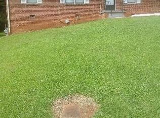 631 Brookside Pl, Forest Park, GA