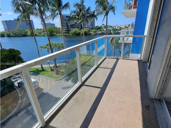 5085 NW 7th St, Miami, FL