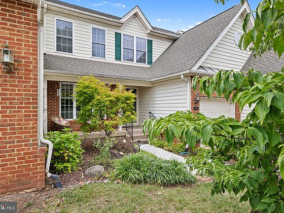 2nd image of 5604 Wheelwright Way