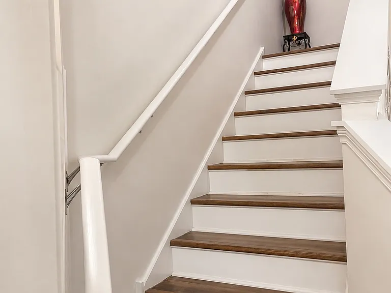 2493 Waterbury Ln — Photo 8