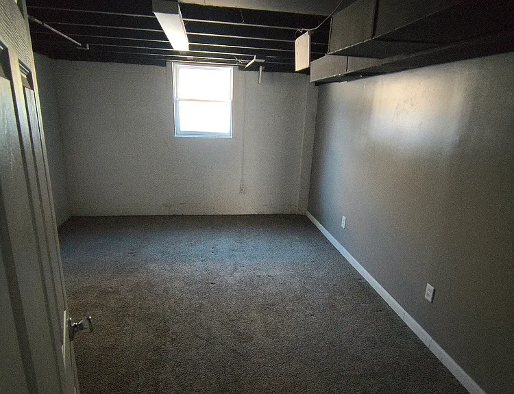 3040 W Laskey Rd — Photo 15