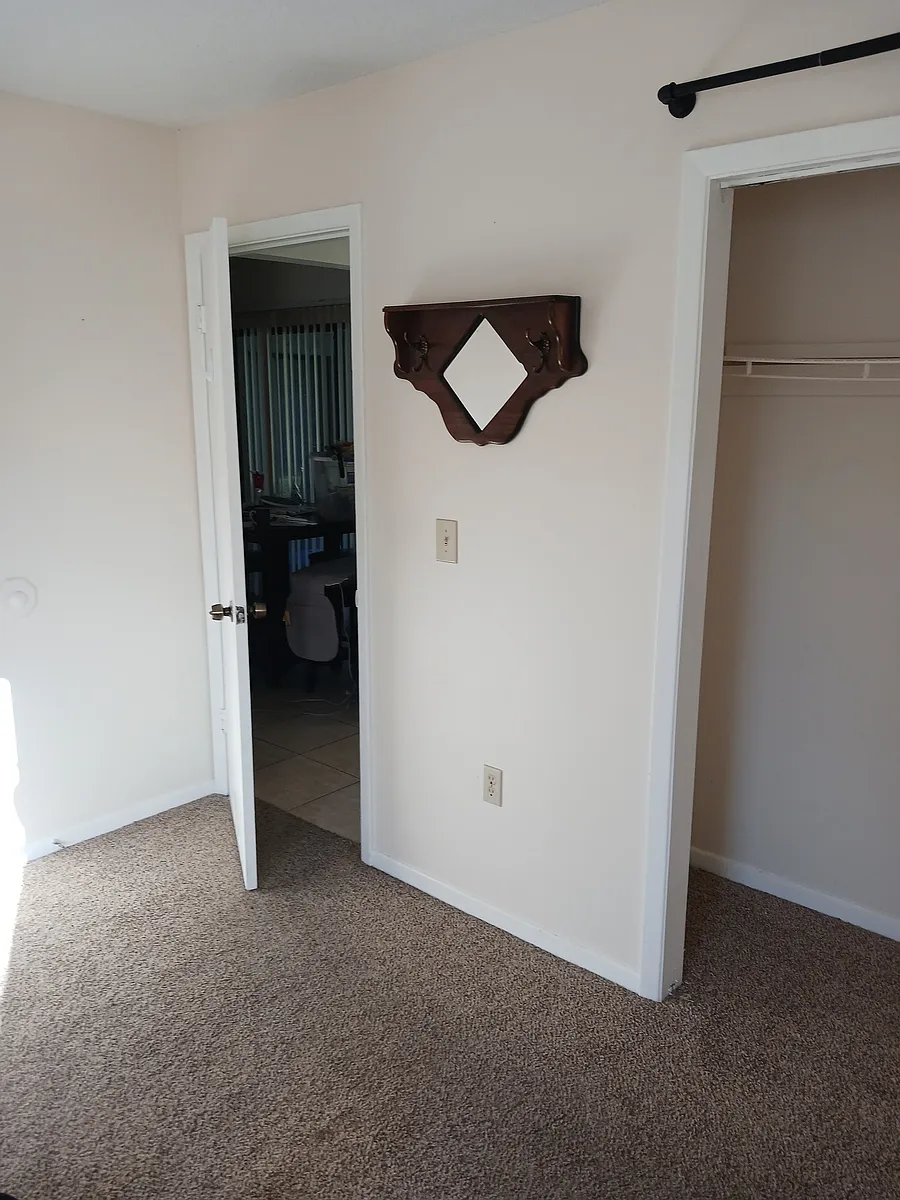 Building Photo - 4120 Capri St