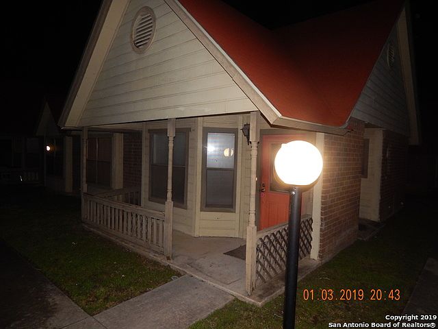 1st image of 6314 Queens Castle APT 1