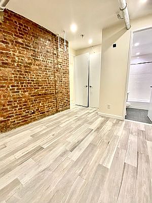 4th image of 517 W 180th St #Basement