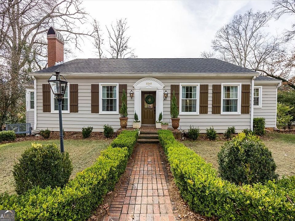 1st image of 3240 Vista Cir