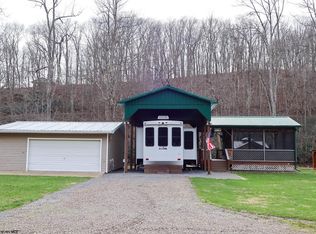 109 Palmer Dr, Bruceton Mills, WV 26525
