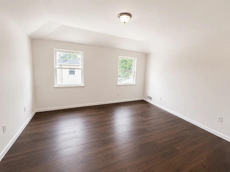 121 Cannon Ave #2 — Photo 10
