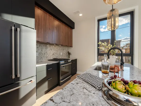 10 South Street image 8 of 39