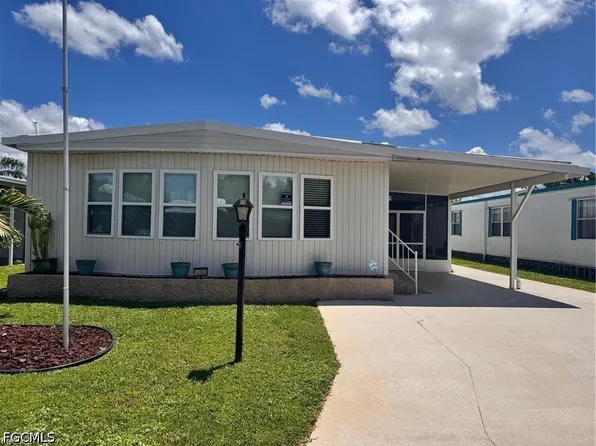 14502 Nathan Hale Ln, North Fort Myers, FL 33917