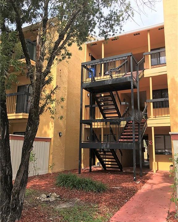 1st image of 2915 Winkler Ave APT 820