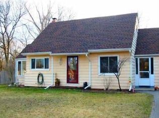 100 Hollowcrest, Camillus, NY 13219