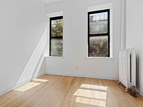 4th image of 230 E 27th St APT 4