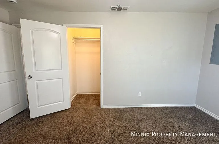 755 W Knox St #FS-1 — Photo 13