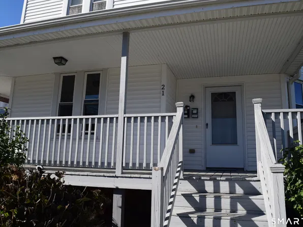 21 Cottage St, Danbury, CT 06810