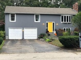 27 Ponte Ln, North Kingstown, RI 02852