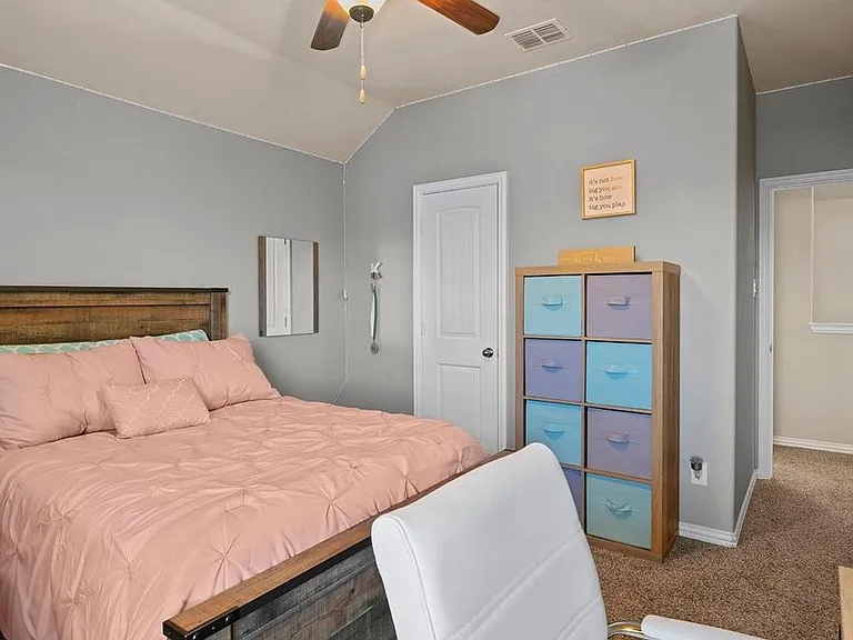 16609 Amistad Ave — Photo 32