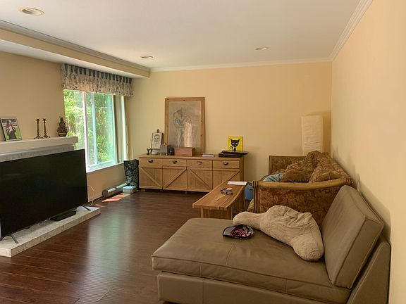 4th image of 6804 Cedarbark Ct