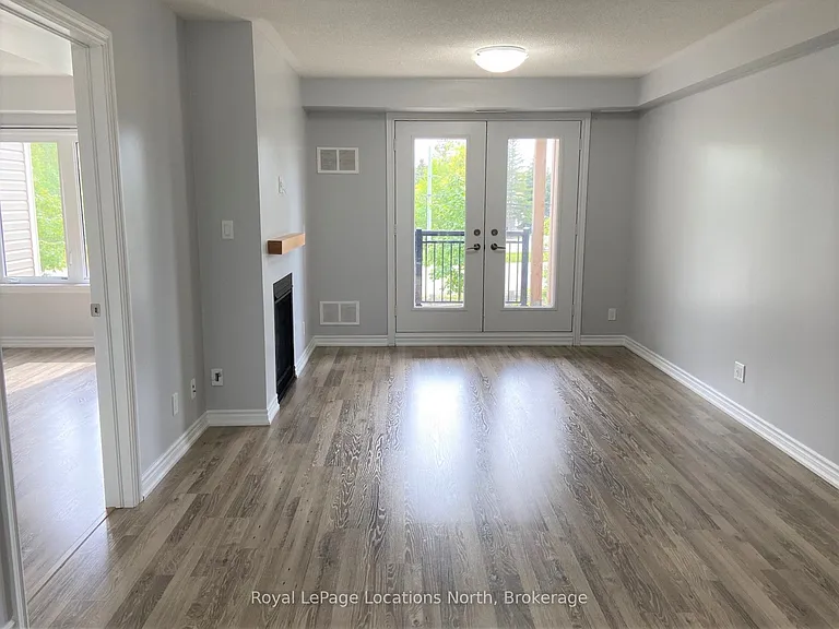 2 Anchorage Cres #203 — Photo 3