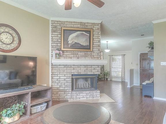 3rd image of 4707 Backenberry Dr