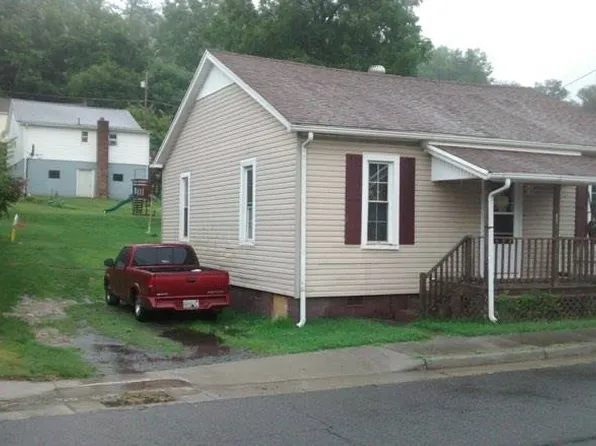 165 W Main St, Fries, VA 24330