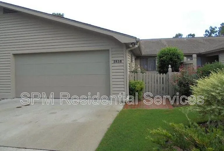 5938 Chester St — Photo 2