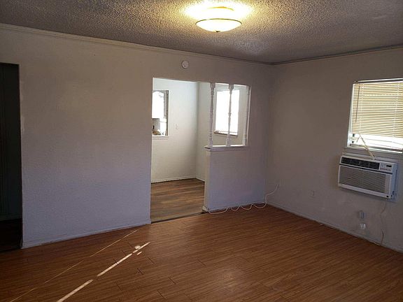 5th image of 1816 NW Kingsbury Ave