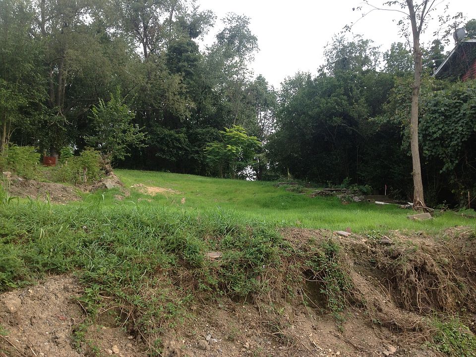 1st image of 435 Blue Jay Dr