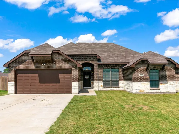 1061 Western Hills Dr, Ferris, TX 75125