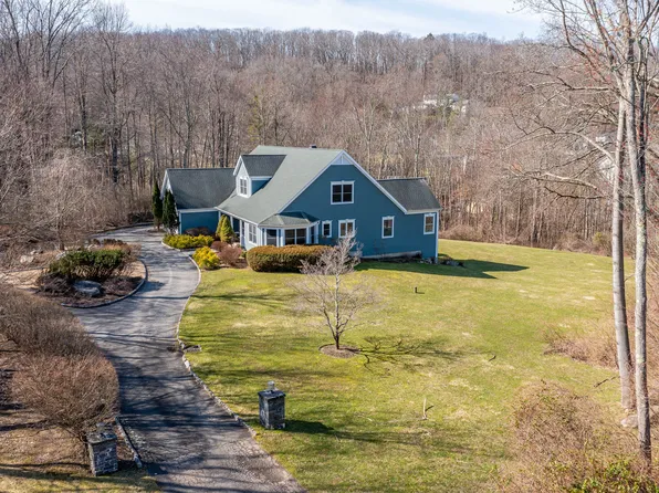 9 Premium Point Lane, Danbury, CT 06804